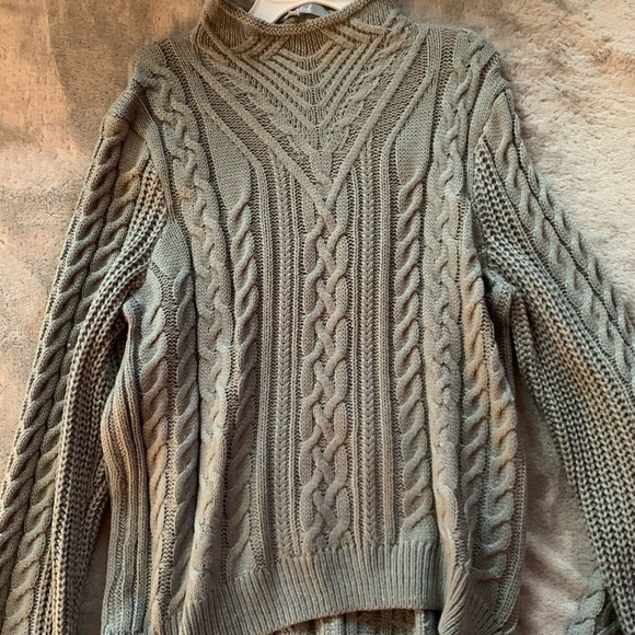 Grey Sweater - Picture 1 of 2